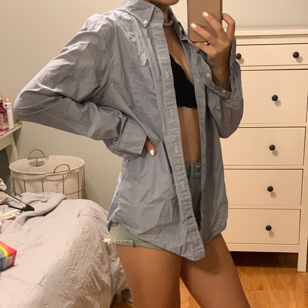 button down - Picture 2 of 5